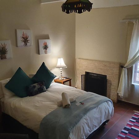 Sun Deck Lodge Hartbeespoort Εξωτερικό φωτογραφία