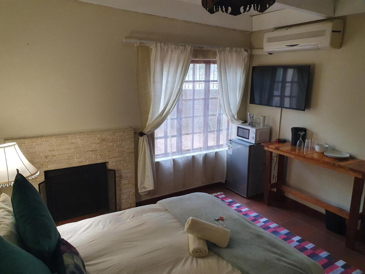 Sun Deck Lodge Hartbeespoort Εξωτερικό φωτογραφία