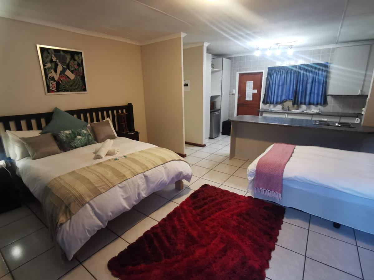 Sun Deck Lodge Hartbeespoort Εξωτερικό φωτογραφία
