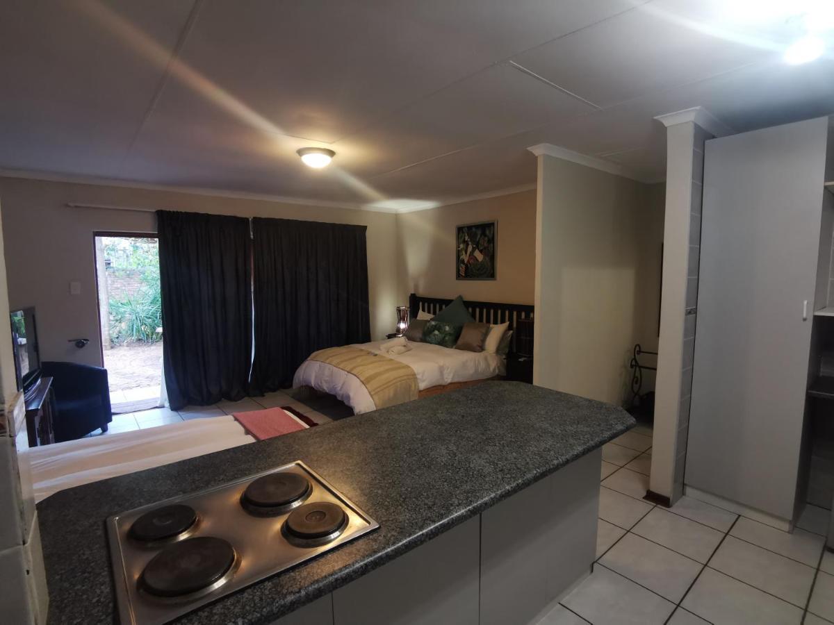 Sun Deck Lodge Hartbeespoort Εξωτερικό φωτογραφία
