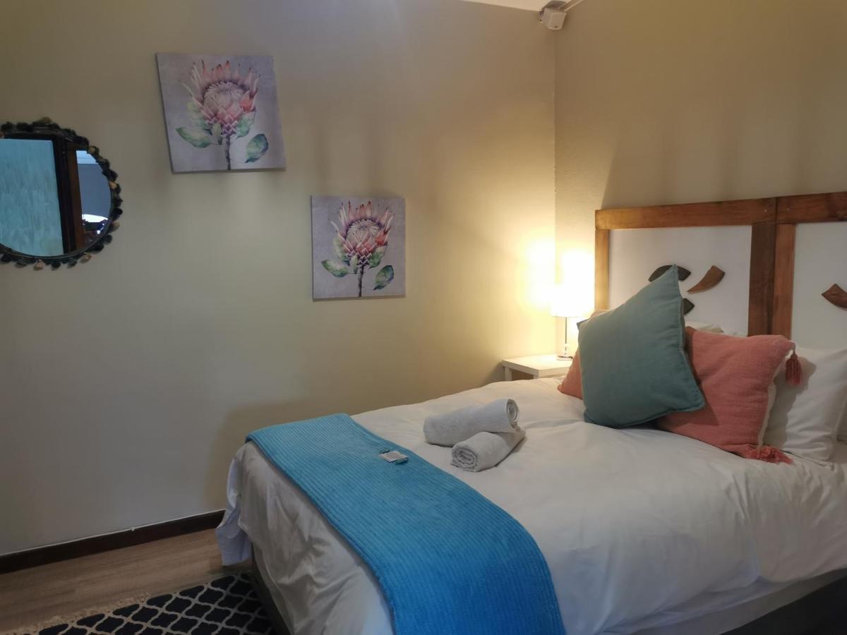 Sun Deck Lodge Hartbeespoort Εξωτερικό φωτογραφία