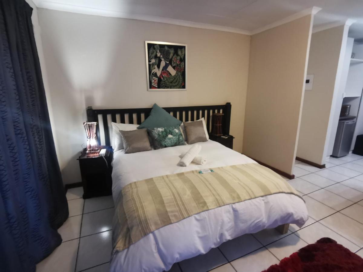 Sun Deck Lodge Hartbeespoort Εξωτερικό φωτογραφία