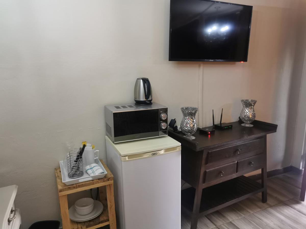 Sun Deck Lodge Hartbeespoort Εξωτερικό φωτογραφία