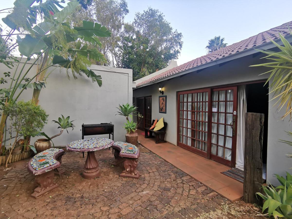 Sun Deck Lodge Hartbeespoort Εξωτερικό φωτογραφία